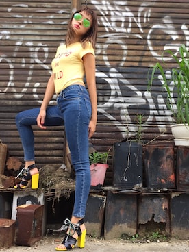 「MSGM（エムエスジーエム）のアイテム（サンダル）」を使った、Annaさん（レディース・165cm）の夏コーディネート