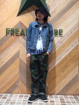 「カモ柄」｜「アイテム（デニムジャケット）」を使った、どき しょうたさん（メンズ・180cm）の春コーディネート