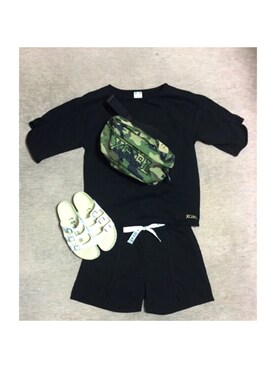 「アイテム（ボディバッグ/ウエストポーチ、グリーン系）」を使った、あ.さん（レディース・159cm）の夏コーディネート