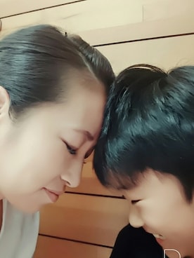 「UNIQLO（ユニクロ）のアイテム（Tシャツ/カットソー、ホワイト系）」を使った、黒田真美さん（レディース・149cm）の夏コーディネート