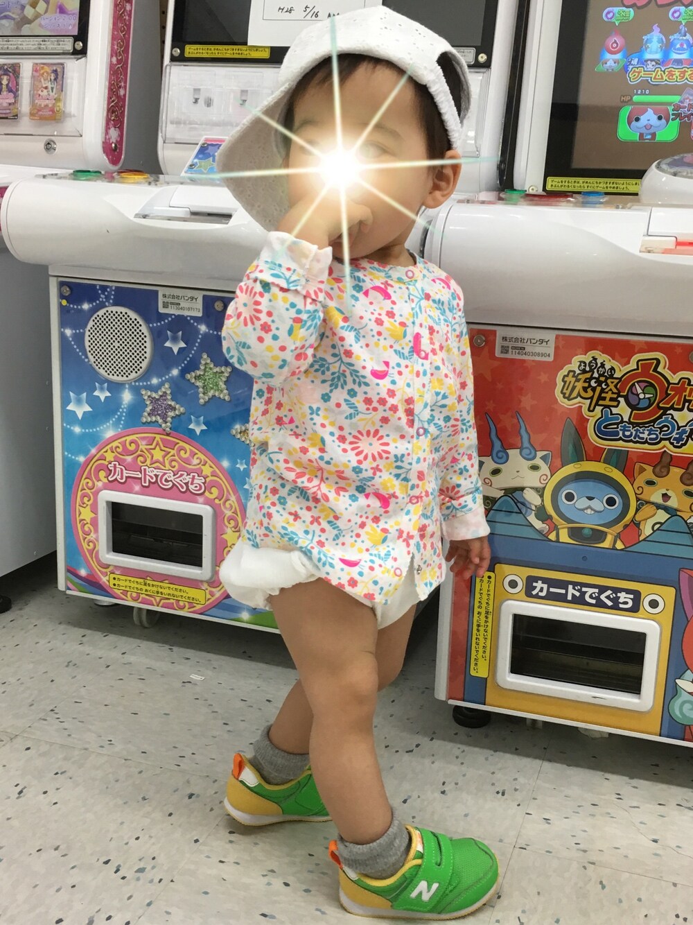 「PETIT BATEAUのアイテム（カーディガン/ボレロ、ホワイト系）」を使った、honoさん（キッズ・80cm）の夏コーディネートの1枚目の写真