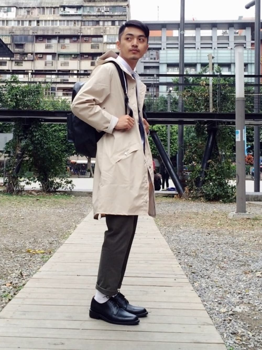 「plain-me、rains」｜「RAINSの丹麥RAINS長版雨衣外套（その他、その他）」を使った、plain-me_xmさん（メンズ・170cm）の冬コーディネートの1枚目の写真