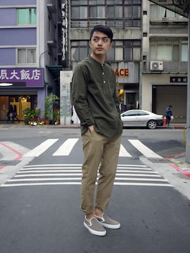 「plain-me（プレインミー）のアイテム（パンツ）」を使った、plain-me_xmさん（メンズ・176cm）の春コーディネート