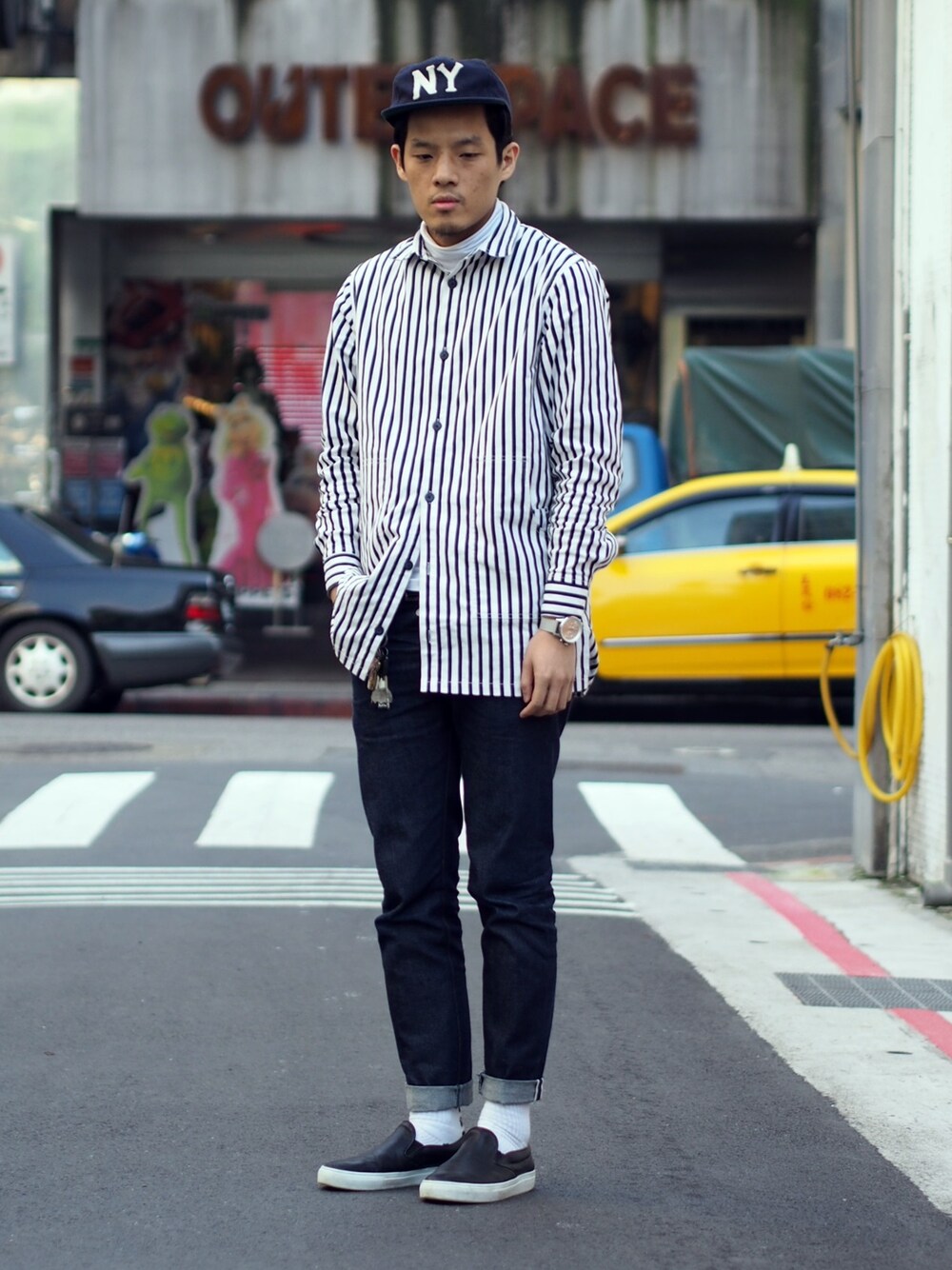「plain-me」｜「plain-meの鬆身條紋襯衫式外套（その他、その他）」を使った、plain-me_xmさん（メンズ・178cm）の春コーディネートの1枚目の写真