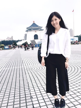 「ZARA（ザラ）のアイテム（スラックス、ブラック系）」を使った、Angela Maさん（レディース）の春コーディネート