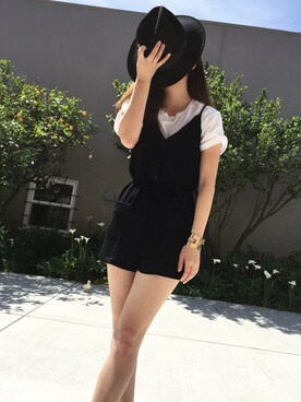 「TOPSHOP（トップショップ）のアイテム（オールインワン・サロペット、ブラック系）」を使った、Angela Maさん（レディース）の春コーディネート