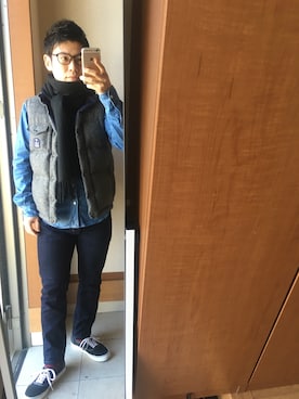 「niko and...（ニコアンド）のＭＥＮ’Ｓ フランス無地マフラー【niko and...】（マフラー、ブラック系）」を使った、TAKUYA#4さん（メンズ・167cm）の冬コーディネート