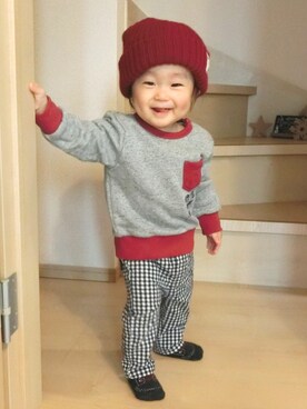 「KP BOY（ケーピーボーイ）のアイテム（トップス）」を使った、KOA🐨さん（キッズ・80cm）の秋コーディネート