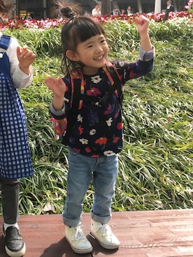「OSHKOSH（オシュコシュ）のアイテム（デニムパンツ）」を使った、☁︎yuni-mam☁︎さん（キッズ・80cm）の春コーディネート