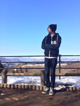「A(LeFRUDE)E（アレフルード）のアイテム（パーカー、ブルー系）」を使った、藤木 寛茂さん（メンズ・178cm）の冬コーディネート