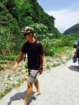 「Bread & Boxersのアイテム」を使った、Khalil C.さん（メンズ・167cm）の夏コーディネート