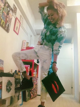 「アイテム（アナログ腕時計、ピンク系）」を使った、リー子さん（レディース・152cm）の冬コーディネート