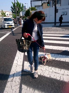 「お散歩」｜「アイテム（デニムジャケット）」を使った、ザキさんさん（レディース・150cm）の春コーディネート