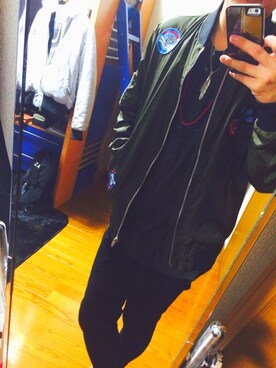 「ZARA（ザラ）のアイテム（スタジャン）」を使った、✂︎うめち✂︎さん（メンズ・173cm）の秋コーディネート