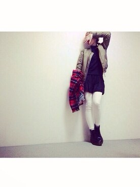 「黒タートルネック」｜「アイテム（ブルゾン）」を使った、MAYUさん（レディース・165cm）の秋コーディネート