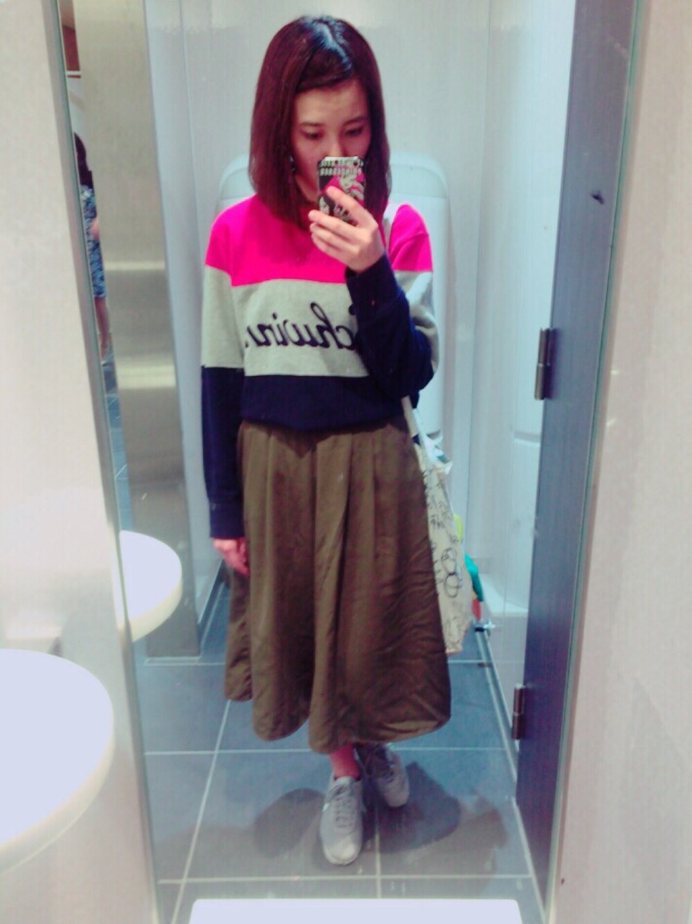 「プチプラ、ゆるゆる」｜「GUのアイテム（その他パンツ、その他）」を使った、中村　もやしさん（レディース・158cm）の秋コーディネートの1枚目の写真