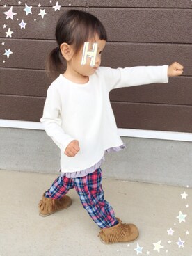 「abcd（ナシ）のアイテム（トップス、ホワイト系）」を使った、hinataさん（キッズ・90cm）の秋コーディネート