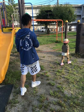 「off white（オフホワイト）のアイテム（その他パンツ、ホワイト系）」を使った、あああああさん（メンズ・166cm）の秋コーディネート