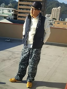 「中年」｜「アイテム（スニーカー）」を使った、M. Okinoueさん（メンズ・168cm）の秋コーディネート