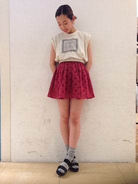 「LILY BROWN（リリーブラウン）のオパールドットシフォンワンピース（ワンピース、レッド系）」を使った、akari suzukiさん（レディース・164cm）の春コーディネート