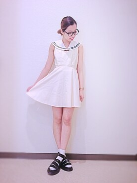 「LILY BROWN（リリーブラウン）のバックリボンフレアワンピース（ワンピース、ホワイト系）」を使った、akari suzukiさん（レディース・164cm）の春コーディネート