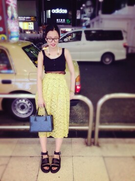 「LILY BROWN（リリーブラウン）のレースロングスカート （スカート、イエロー系）」を使った、akari suzukiさん（レディース・164cm）の夏コーディネート