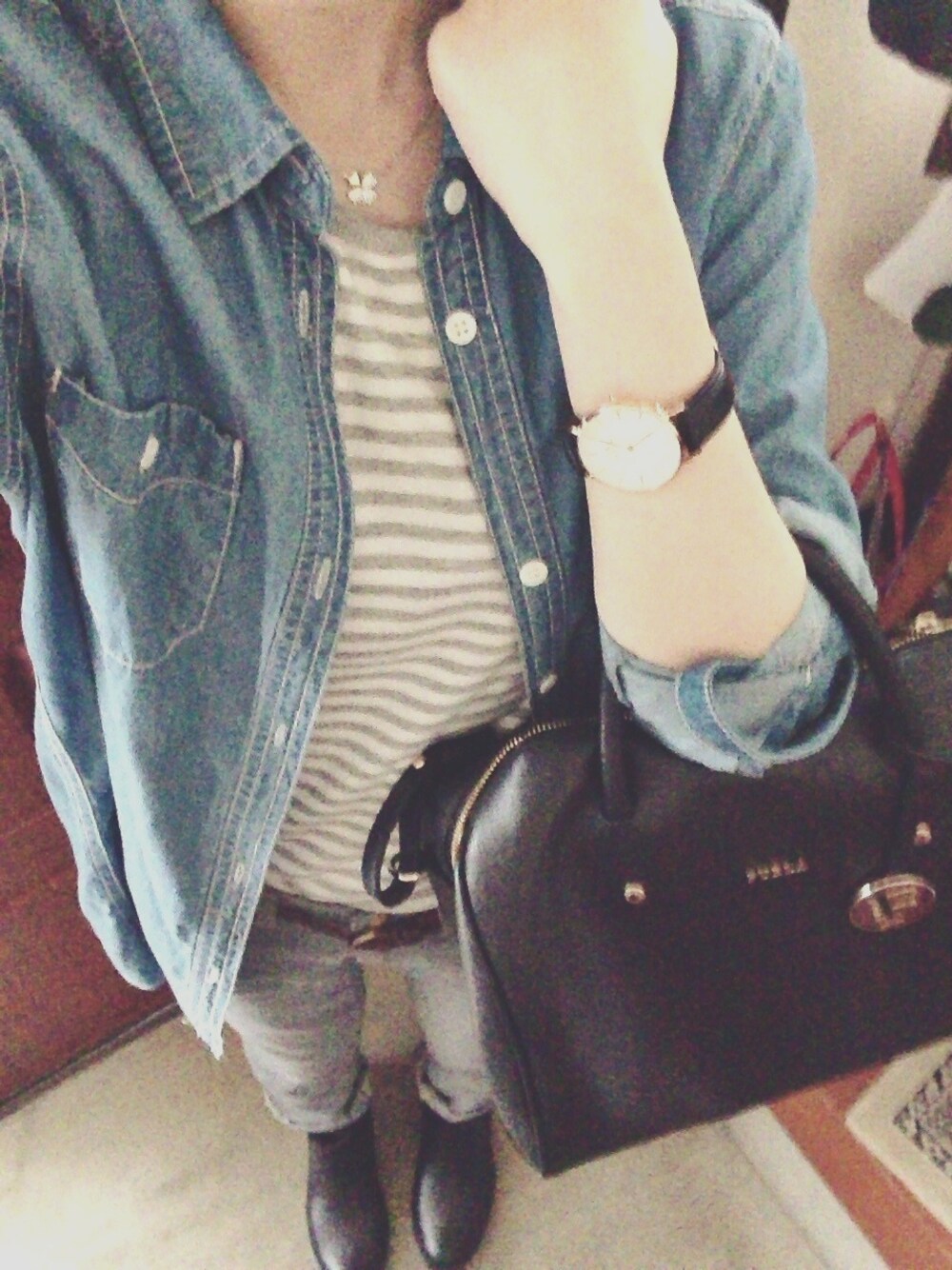「レインブーツ、シャツスタイル」｜「Daniel WellingtonのDaniel Wellington/ダニエルウェリントン　Classic Sheffield/Gold 0508 36mm            （アナログ腕時計、ゴールド系）」を使った、Ramさん（レディース・153cm）の夏コーディネートの1枚目の写真