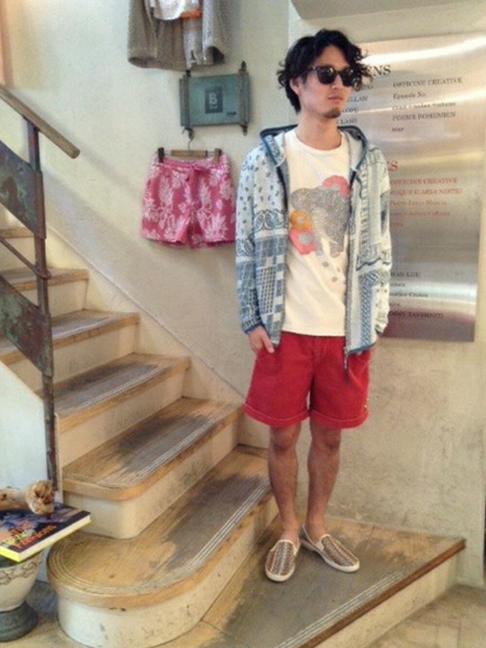「B'2ndのREMI RELIEF (レミレリーフ）　別注ゾウTシャツ  (504)（Tシャツ/カットソー、ホワイト系）」を使った、B'2ndSHINJUKUさん（メンズ・170cm）の春コーディネートの1枚目の写真