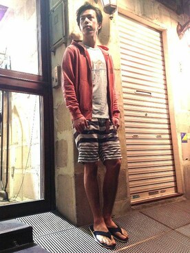 「膝上ショーツ」｜「アイテム（パーカー）」を使った、B'2ndSHINJUKUさん（メンズ・173cm）の夏コーディネート