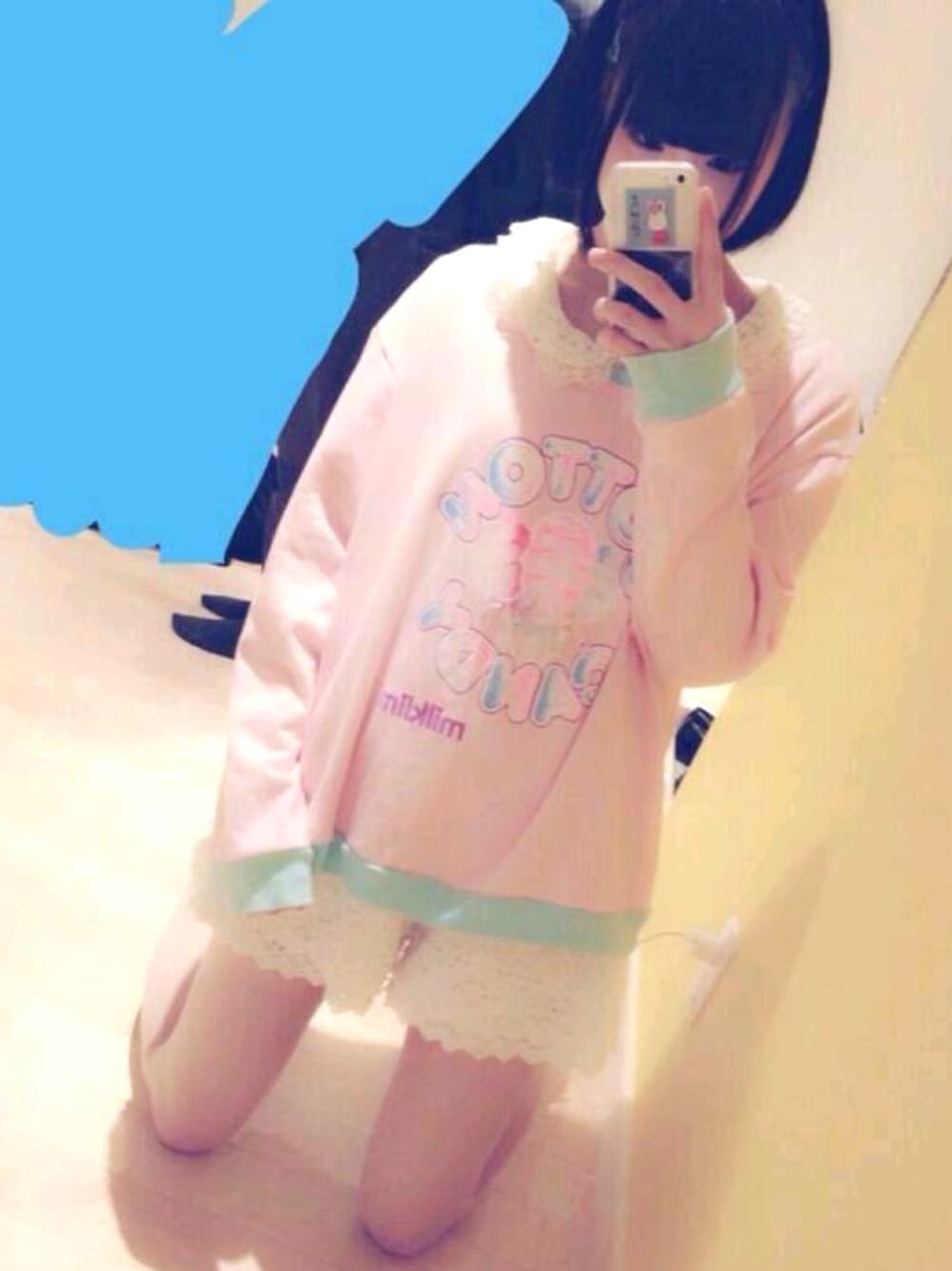 「milklim、あのちゃん」｜「milklimのアイテム（スウェット、ピンク系）」を使った、moさん（メンズ・164cm）の夏コーディネートの1枚目の写真
