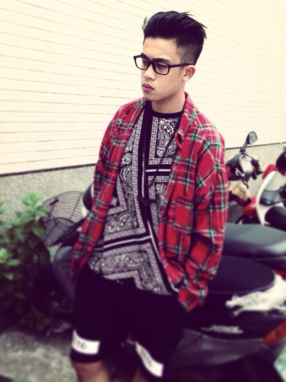 「chanel、street、ktz、fashionkilla、dope、ZETETIC」｜「zetetic のアイテム（その他パンツ、ブラック系）」を使った、Dannyさん（メンズ・168cm）の夏コーディネートの1枚目の写真