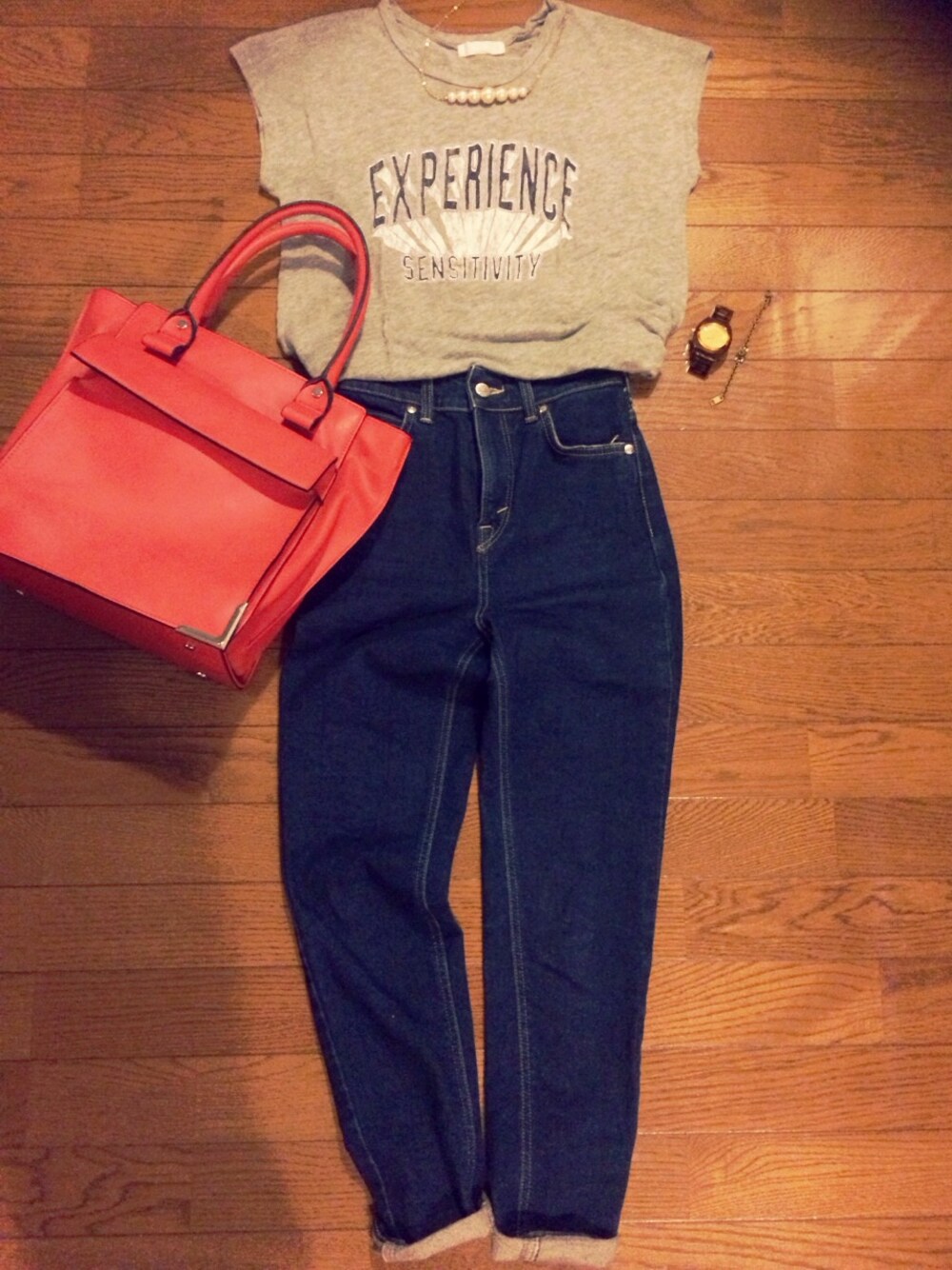 「デニム、#jeanasis、#zara、Tシャツ×デニム」｜「NIXONのNX TIME TELLER ACETATE（アナログ腕時計、ゴールド系）」を使った、minamiさん（レディース・157cm）の夏コーディネートの1枚目の写真