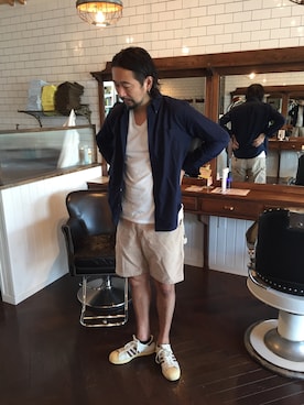 「アイテム（スニーカー）」を使った、向後　聡史さん（メンズ・187cm）の春コーディネート