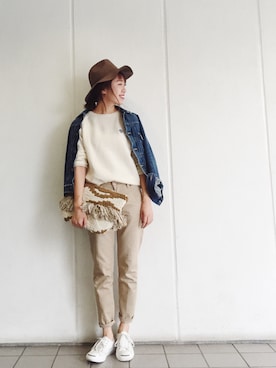 「TODAYFUL（トゥデイフル）のアイテム（デニムジャケット）」を使った、TOMOMI KANATAさん（レディース・161cm）の秋コーディネート