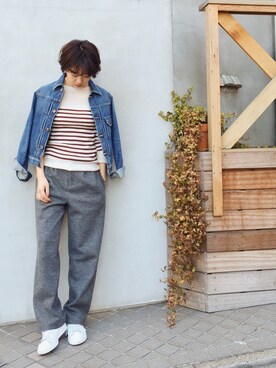 「アイテム（デニムジャケット）」を使った、TOMOMI KANATAさん（レディース・161cm）の冬コーディネート