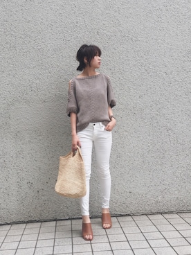 「アイテム（かごバッグ）」を使った、TOMOMI KANATAさん（レディース・162cm）の春コーディネート