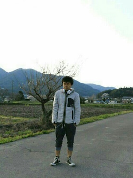 「クロップドパンツ」｜Masato.Uさん（メンズ・165cm）の春コーディネート