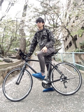 「ボヘミアンズ」｜「アイテム（マウンテンパーカー）」を使った、ウエダワタルさん（メンズ・175cm）の春コーディネート