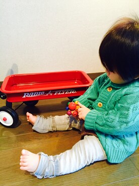 「combimini（コンビミニ）のアイテム（カーディガン/ボレロ）」を使った、Allenさん（キッズ・70cm）の秋コーディネート