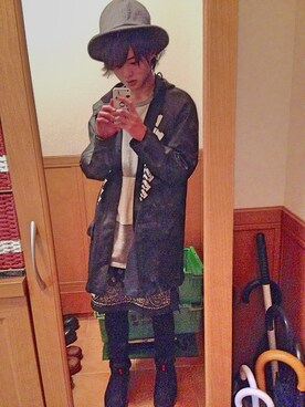 「alexanderwang（アレキサンダーワン）のアイテム（トレンチコート）」を使った、ゆーやさん（メンズ・174cm）の冬コーディネート