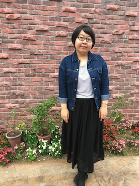 「holiday」｜「アイテム（デニムジャケット）」を使った、Janiceさん（レディース・155cm）の春コーディネート