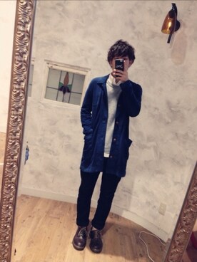 「白シャツ×ニット」｜「アイテム（ステンカラーコート）」を使った、Yuさん（メンズ・174cm）の冬コーディネート