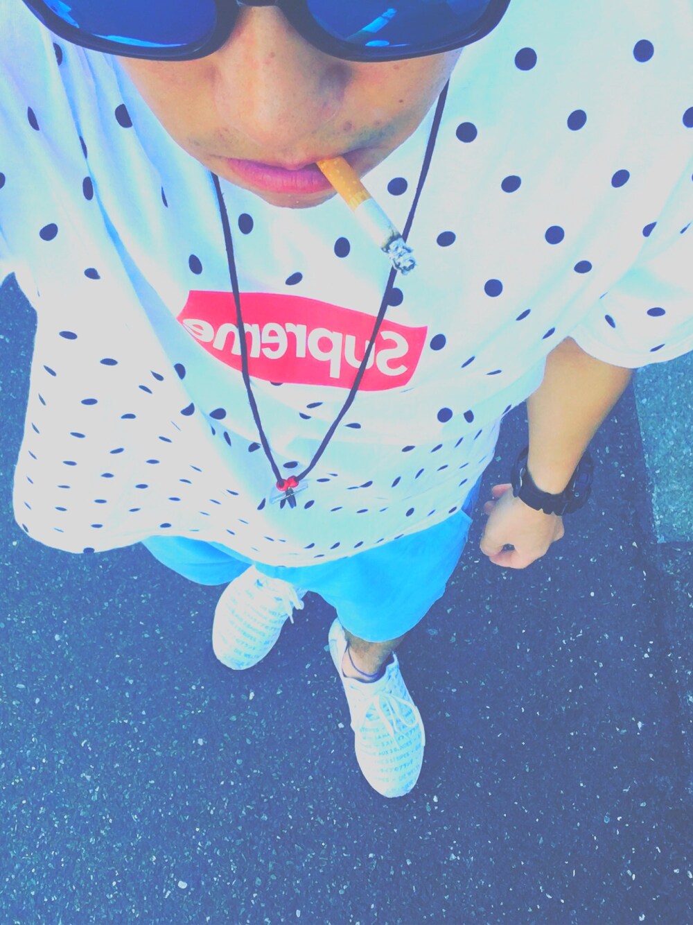 「夏、ショートパンツ、シュプリーム、アディダス、NMD」｜「Supreme のアイテム（Tシャツ/カットソー、ホワイト系）」を使った、sneaker_1994さん（メンズ・162cm）の夏コーディネートの1枚目の写真