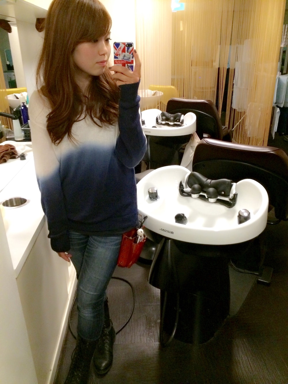 「しごと、ニット、グラデーション、ブーツイン、デニム、シザーケース」｜「FOREVER 21のアイテム（ニット/セーター、その他）」を使った、ayumiさん（レディース・163cm）の秋コーディネートの1枚目の写真
