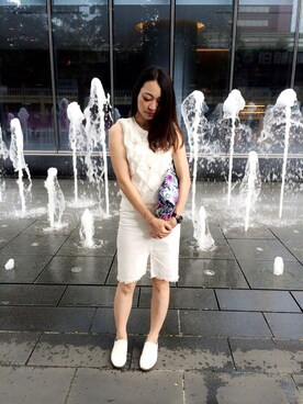 「rootyのアイテム（クラッチバッグ、その他）」を使った、Nickyさん（レディース）の夏コーディネート