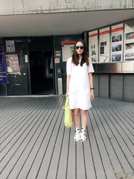 「ZARA（ザラ）のアイテム（スカート、ホワイト系）」を使った、Nickyさん（レディース）の夏コーディネート