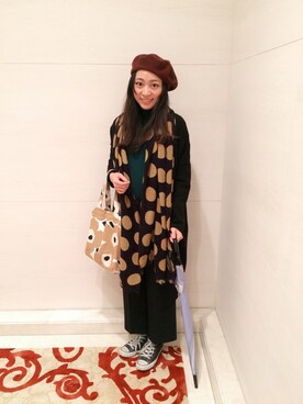 「ZARA（ザラ）のアイテム（マフラー、イエロー系）」を使った、Nickyさん（レディース）の冬コーディネート