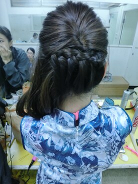 Chia-Yun Leeさんのコーディネート