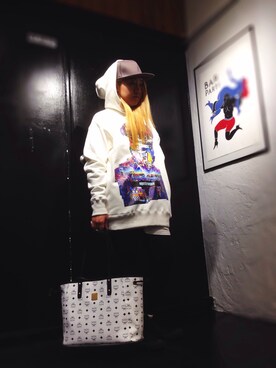 「L.H.P（エルエイチピー）のアイテム（スウェット）」を使った、ERI  TAKEDAさん（レディース・157cm）の冬コーディネート