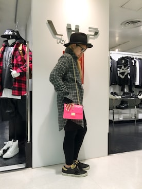 「L.H.P（エルエイチピー）のアイテム（バッグ）」を使った、ERI  TAKEDAさん（レディース・157cm）の春コーディネート